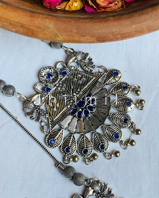 Floral Stone Studded Pendant Mala