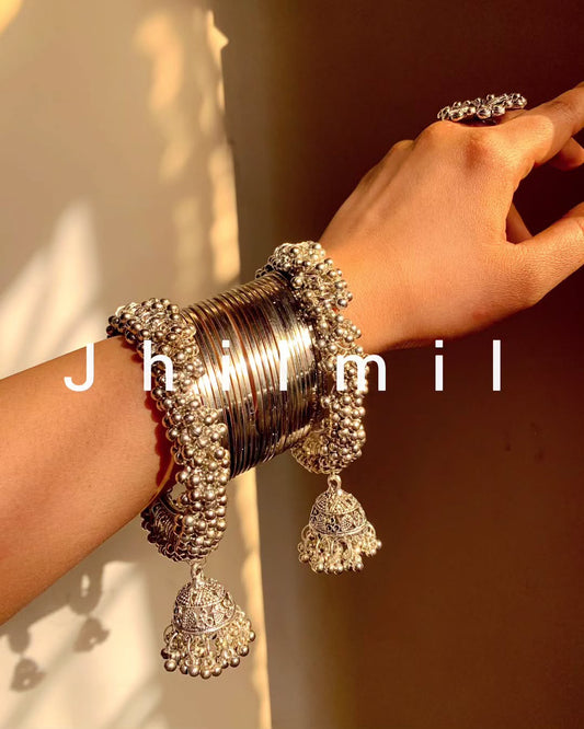 Gajra Jhumki Bangles Set
