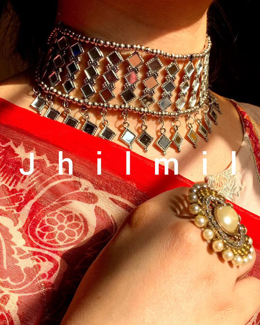 Trendy Mirror Choker Set