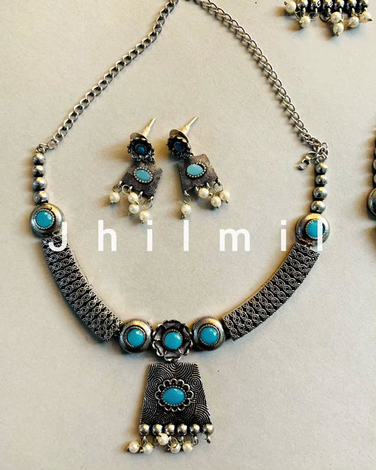 Beautiful oxidized stone necklace set