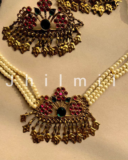 Teen phool Afghan choker set