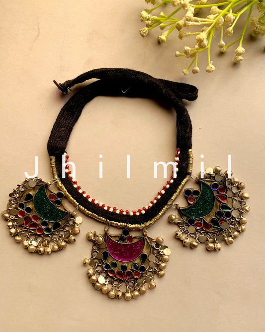 Afghan chandbali choker 