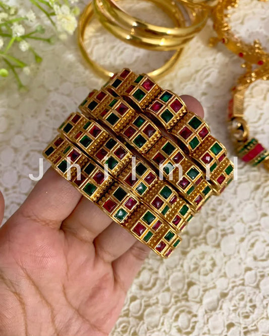 Rajwari Kundan Embedded Kangan