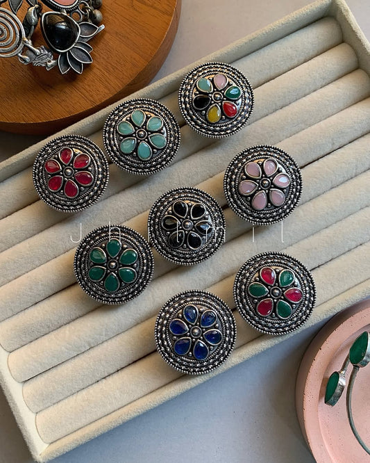 Round Petal Rings