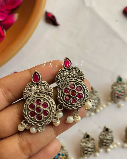 Nageena studs