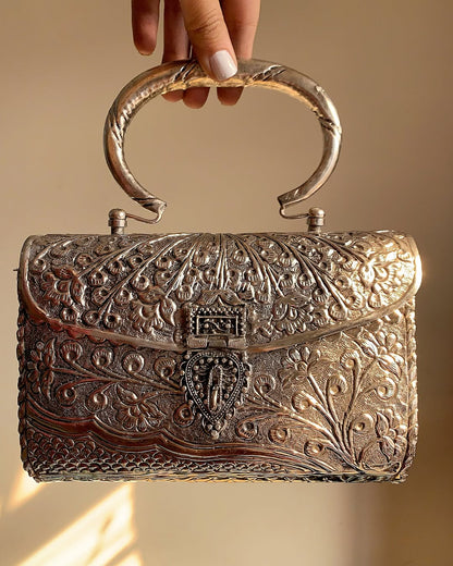 Rajhastani Metal Clutch Design 002