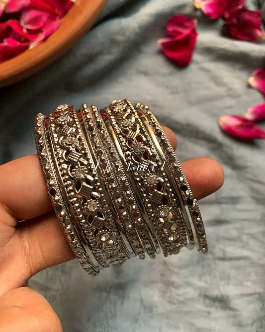 Umrao Jaan Bangle Set Single