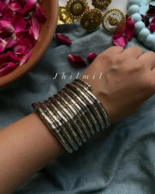 Spiral handcuff - A