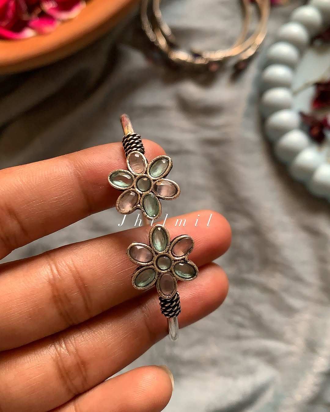DailyWear Handcuff Design - A
