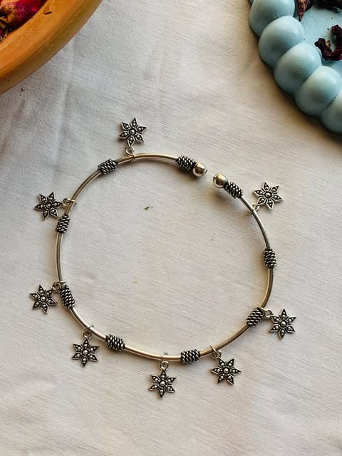 Star Chimes Foot Kara