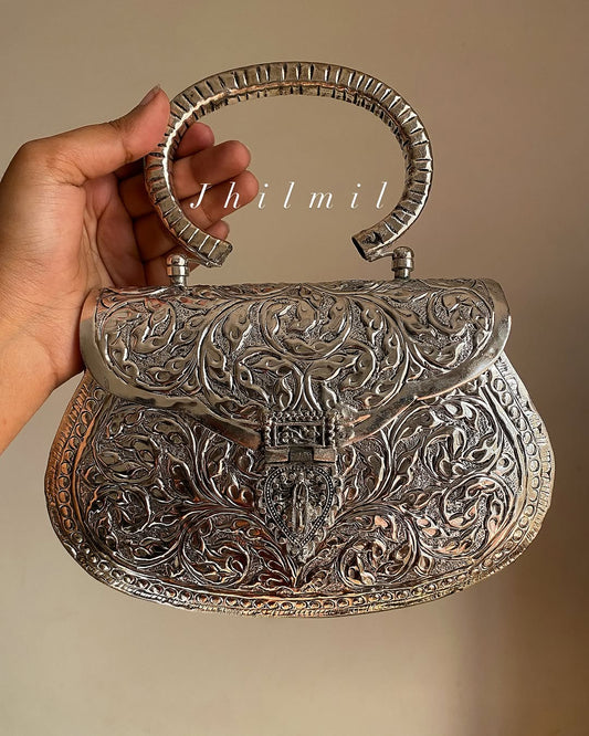Rajhastani Metal Clutch Design 005