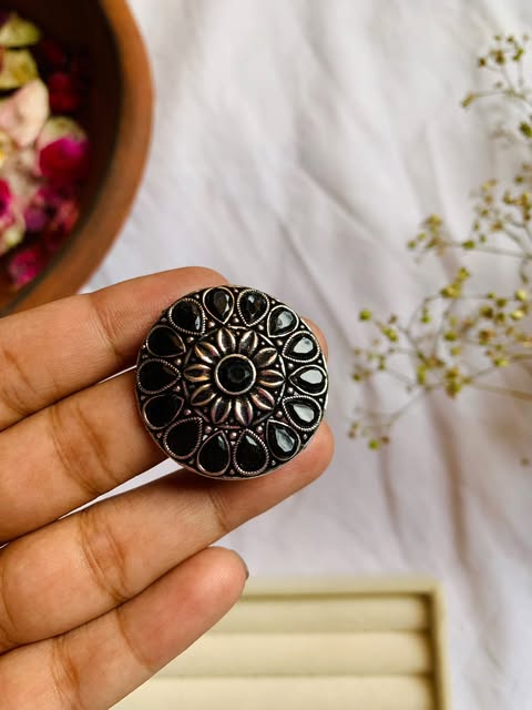 Phool Studded ring