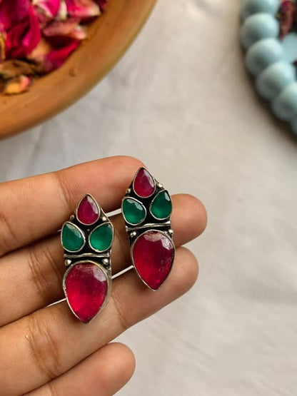 Mini Petal Ear candy