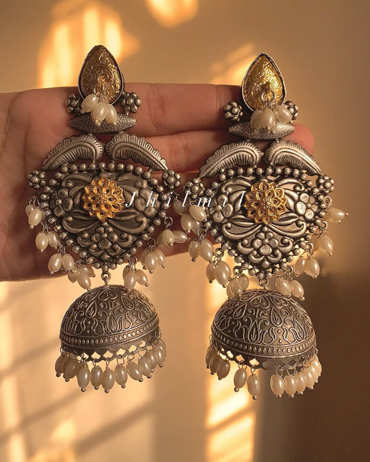 Gulzar Jhumka 