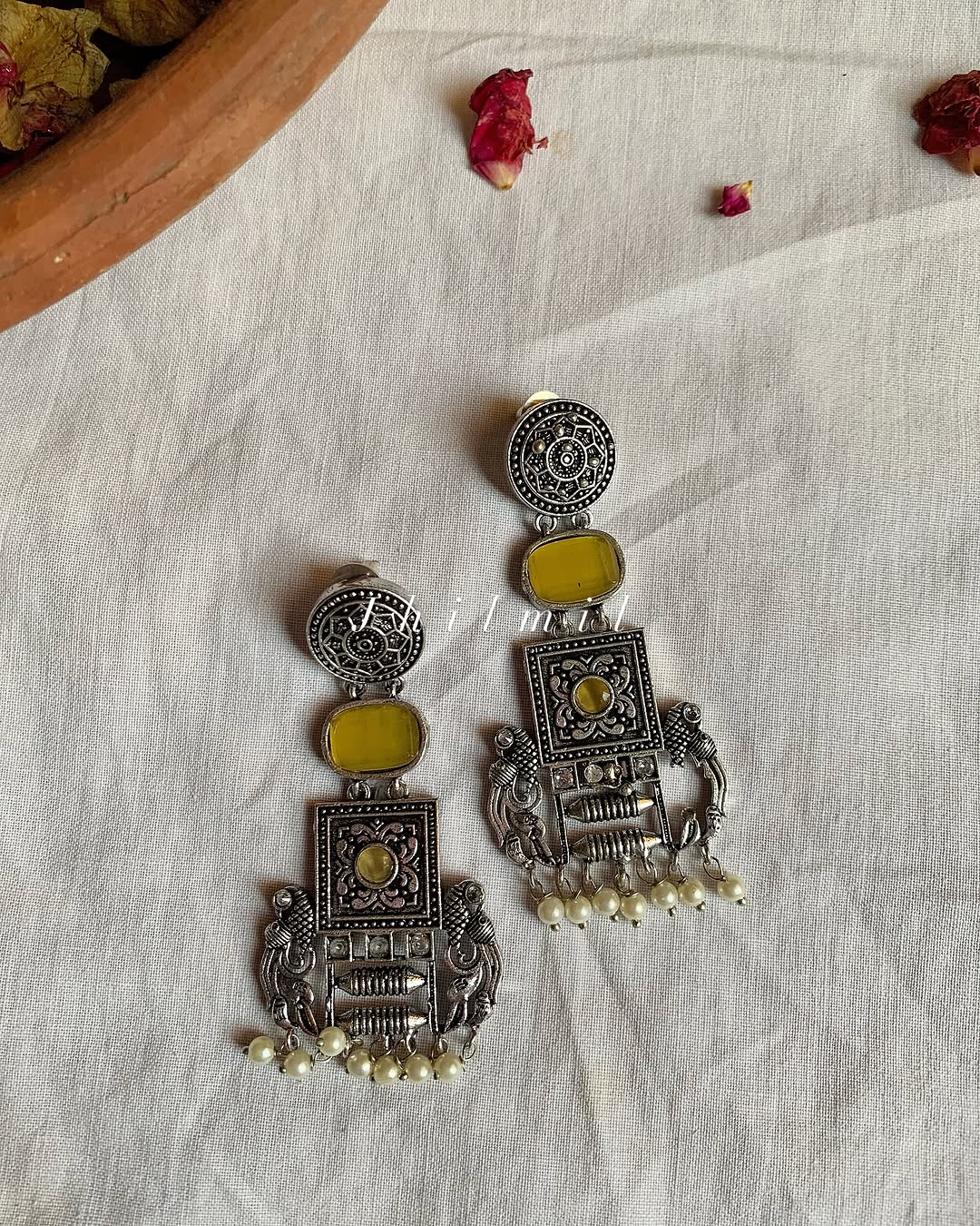 Nigaar Earrings