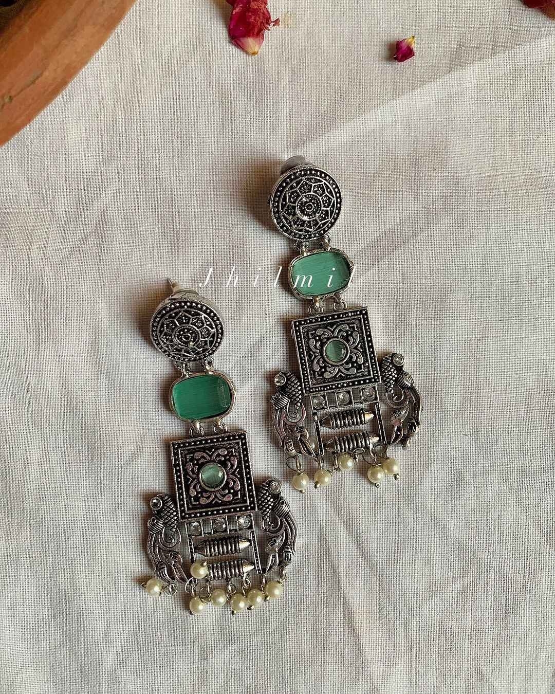 Nigaar Earrings