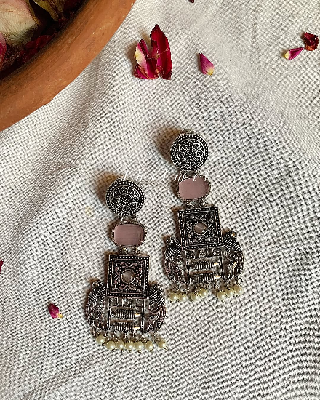 Nigaar Earrings