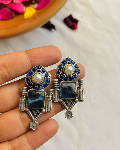 Mashal Ear candy