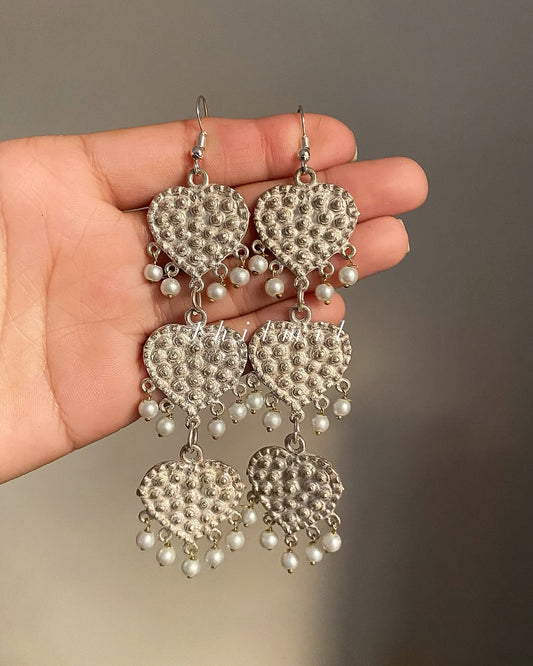 White Polish Dilbaru earrings
