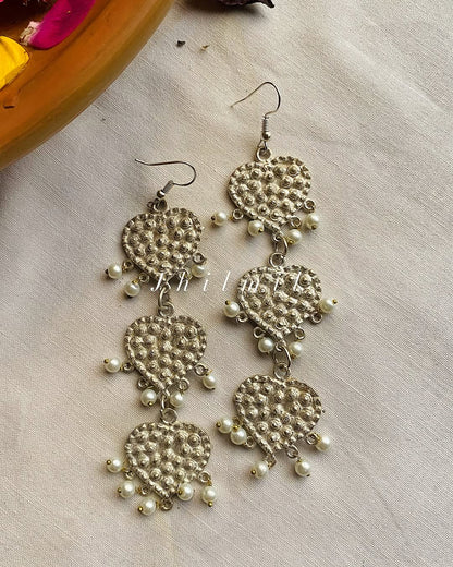 White Polish Dilbaru earrings