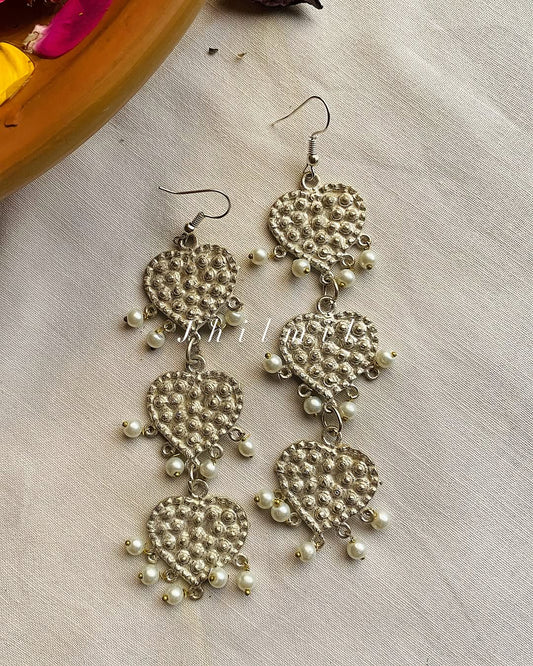White Polish Dilbaru earrings