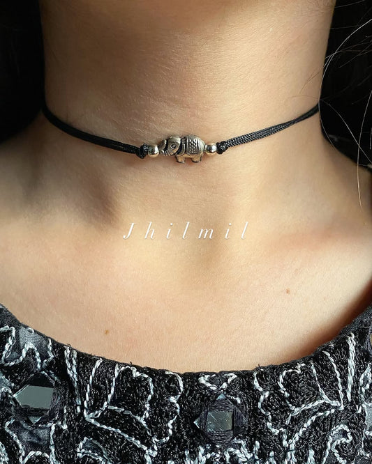 Minimal dori choker
