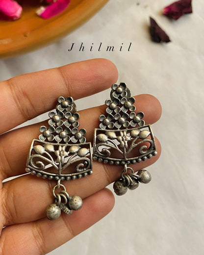 Gulfishan ghungroo earrings