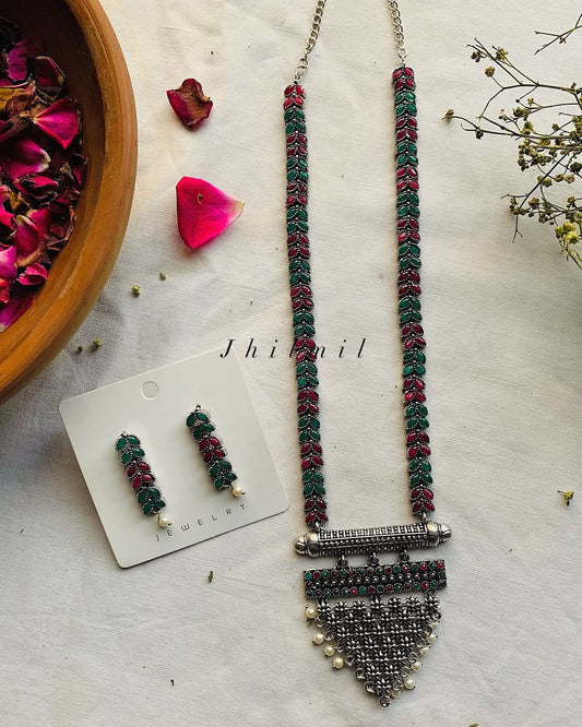 Nureh Mala set