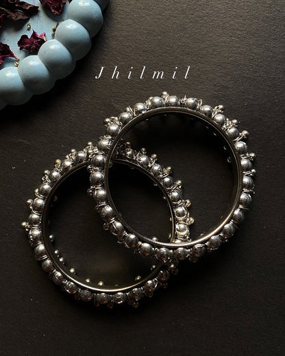 Oxidized Beaded gajra bangle pair