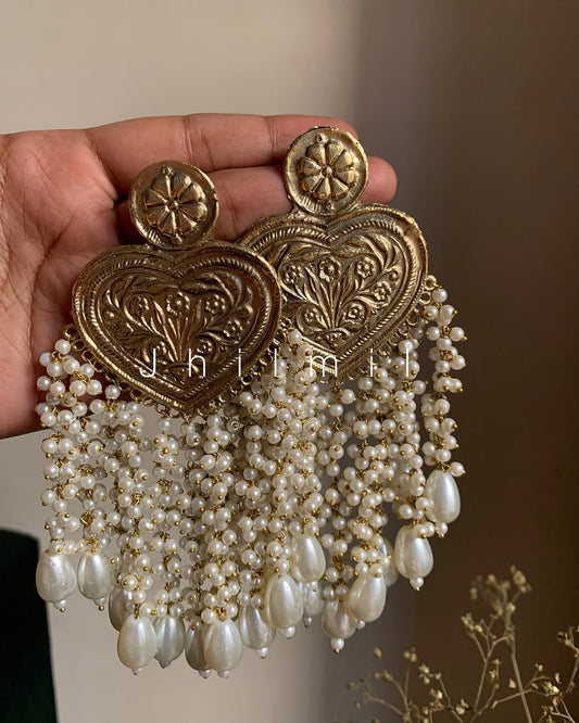 Dilnaz Earrings 