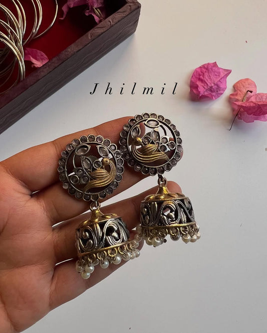 Mahfiruz dual tone jhumki