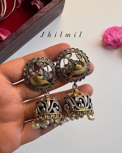 Mahfiruz dual tone jhumki