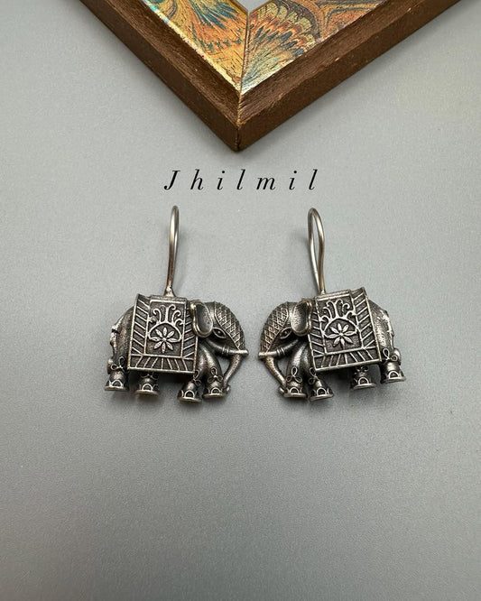 Suzi Earrings 