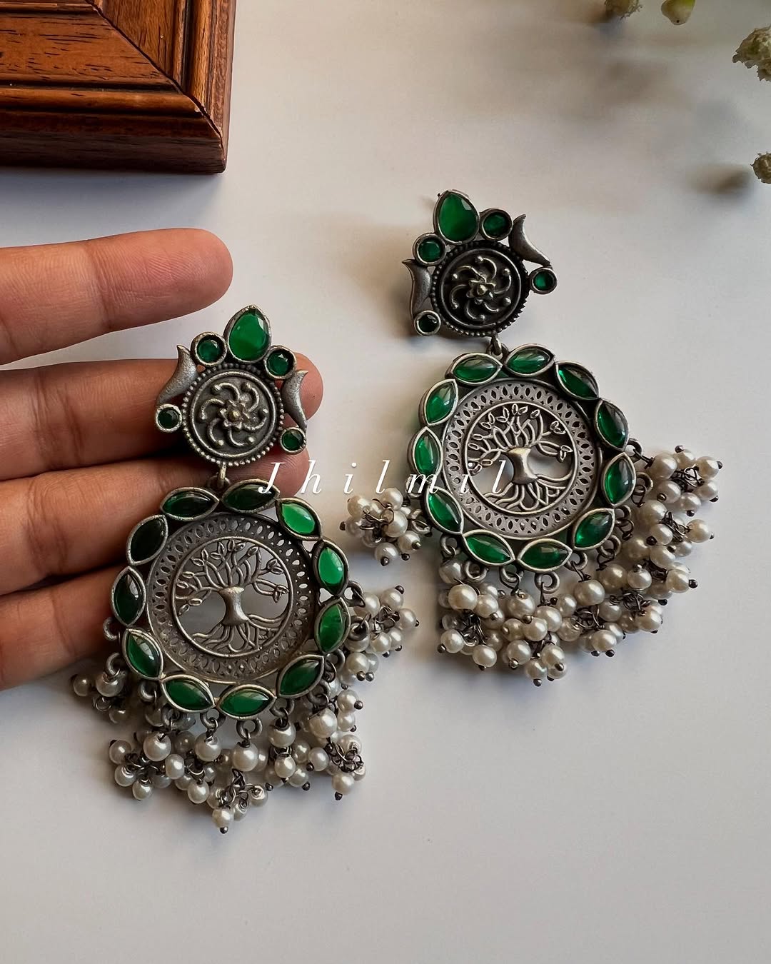 Tree Motif Ear Candy